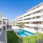 F3 Confort & Piscine 300m De La